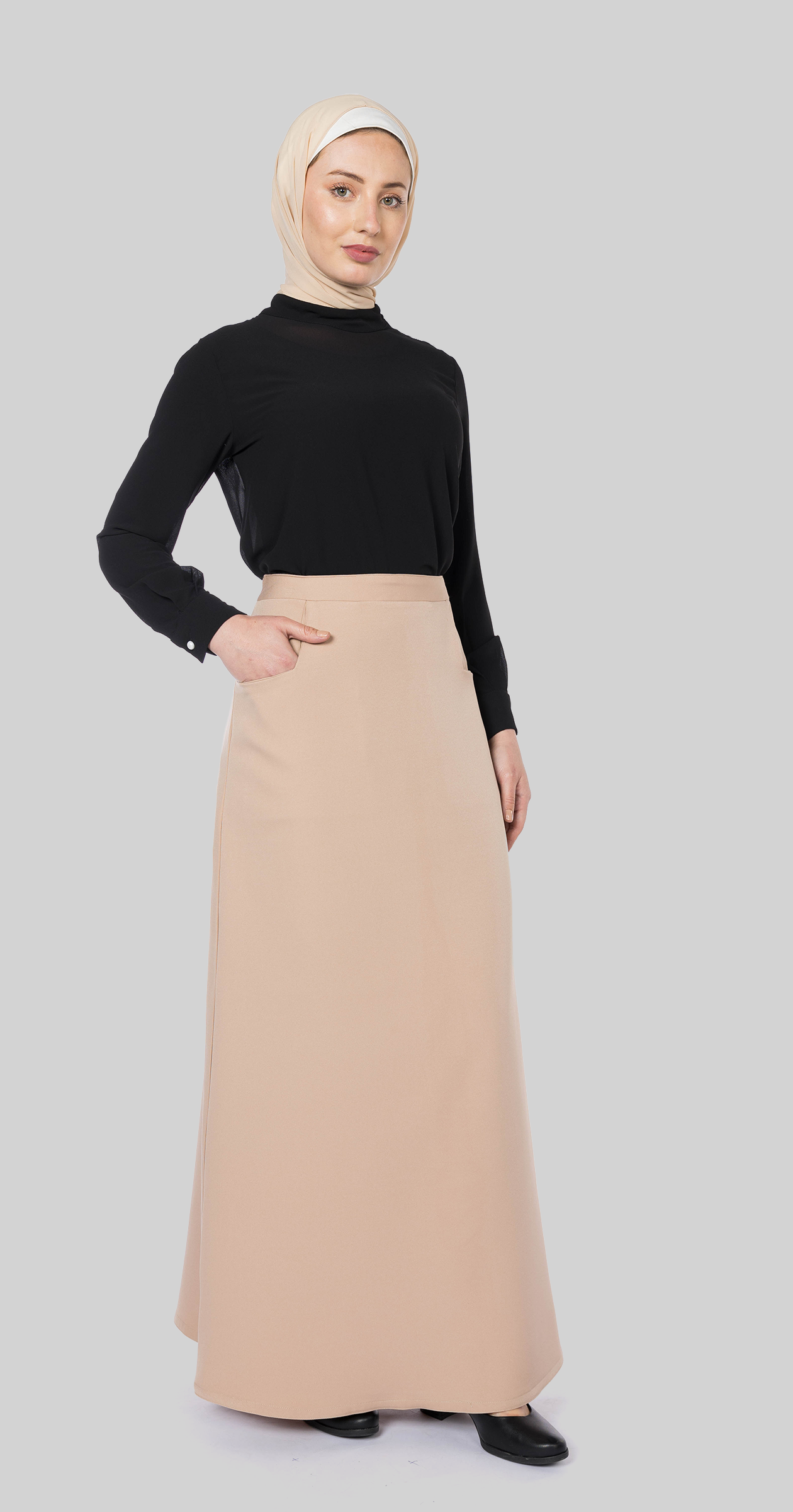Maxi Skirt With Side Pockets-Beige