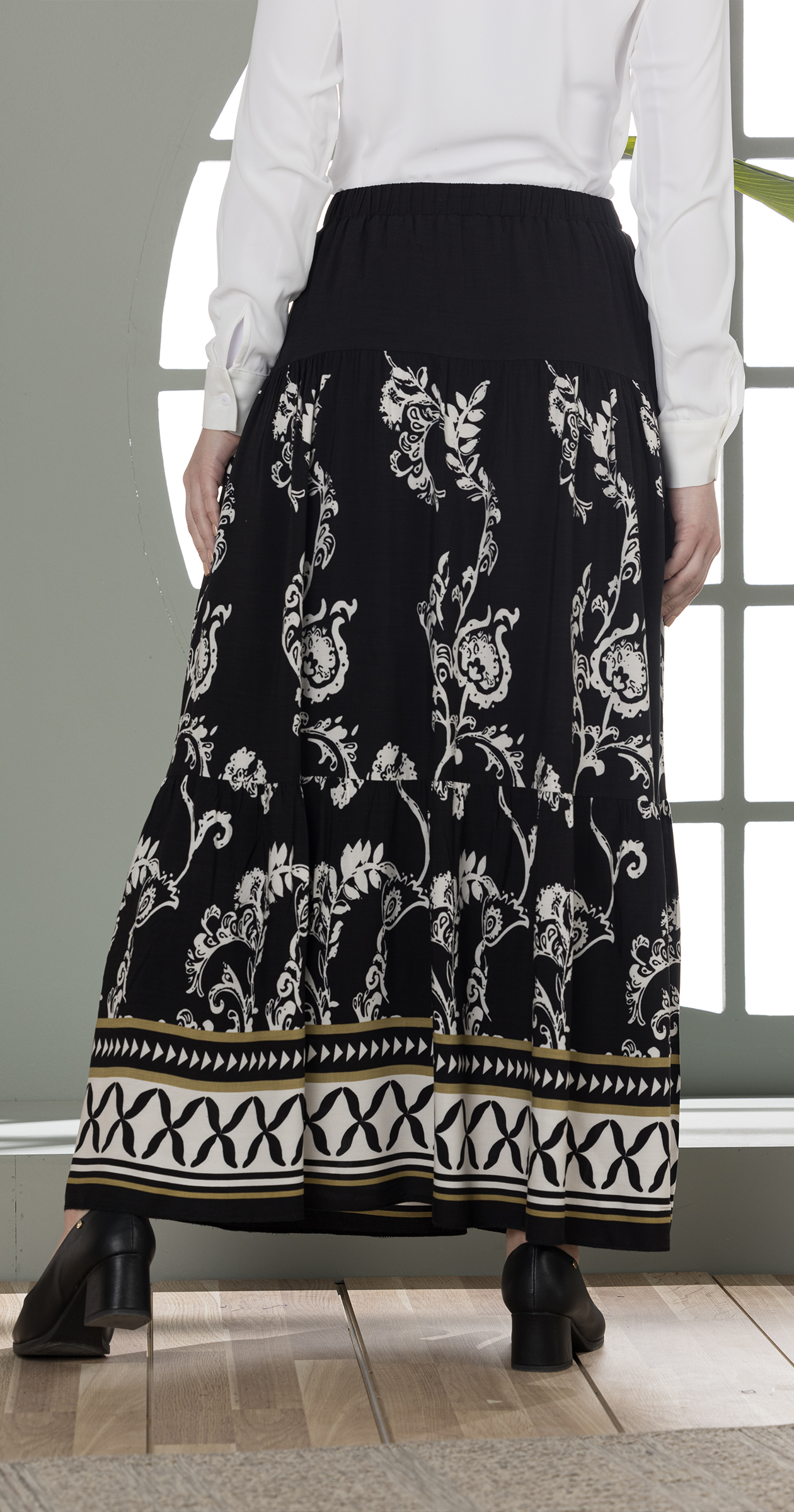 Boho-Chic Printed Maxi Skirt