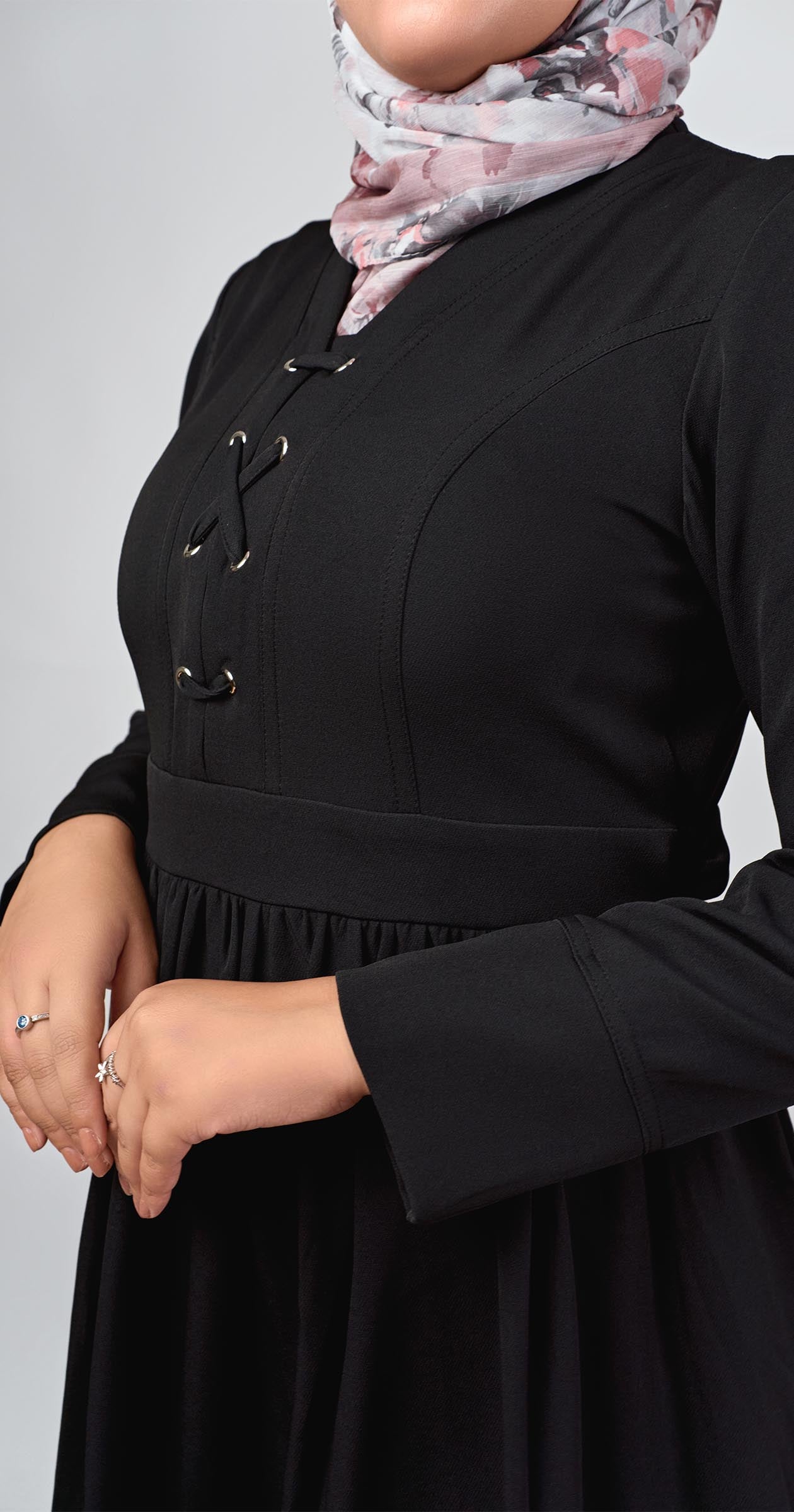 Sophia Modest Dress-Black