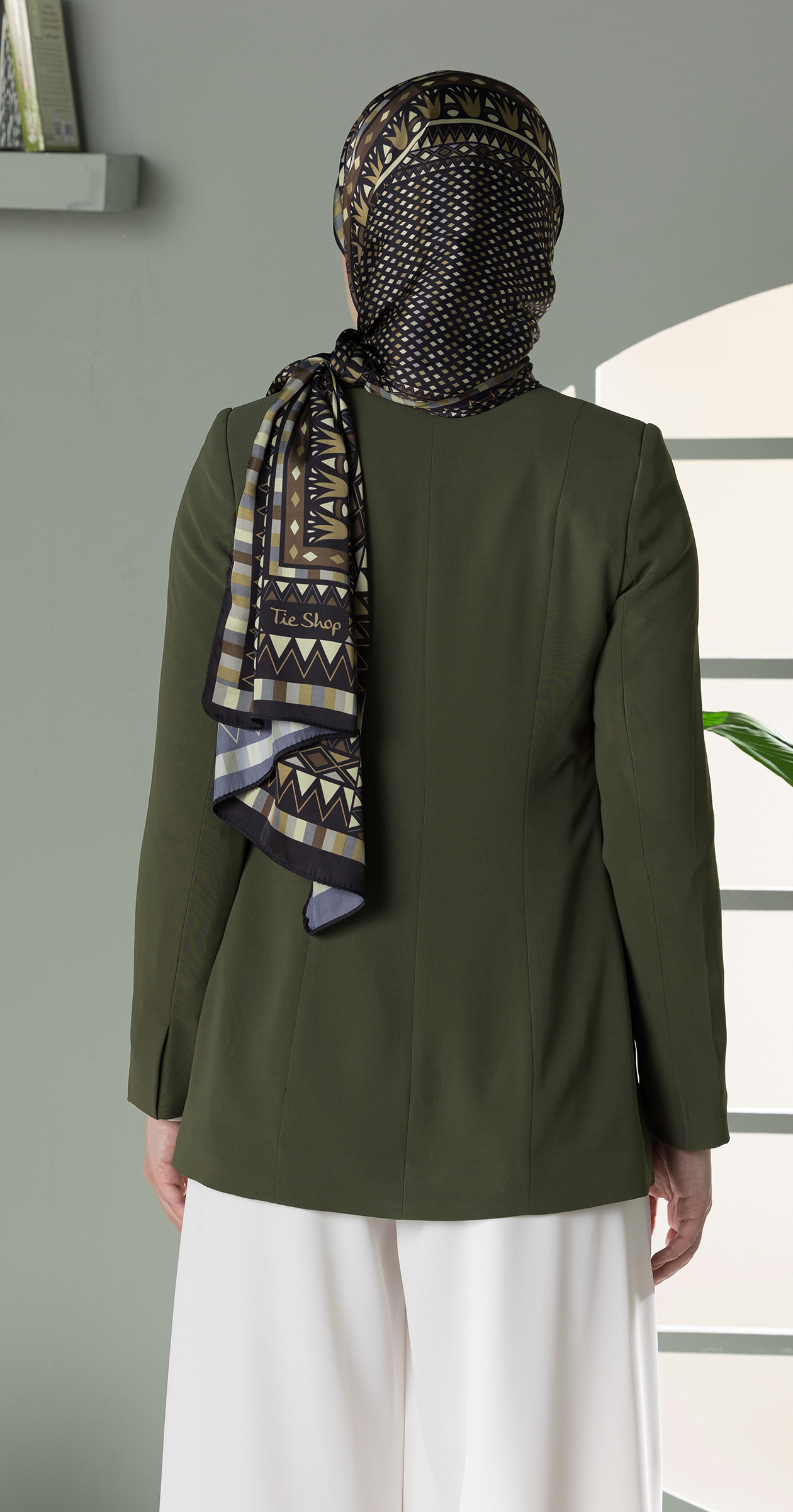 Formal Blazer-Collarless Shawl Style