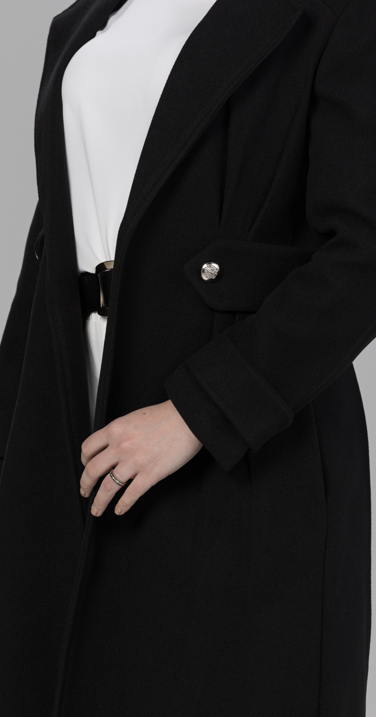 معطف صوف فاتح