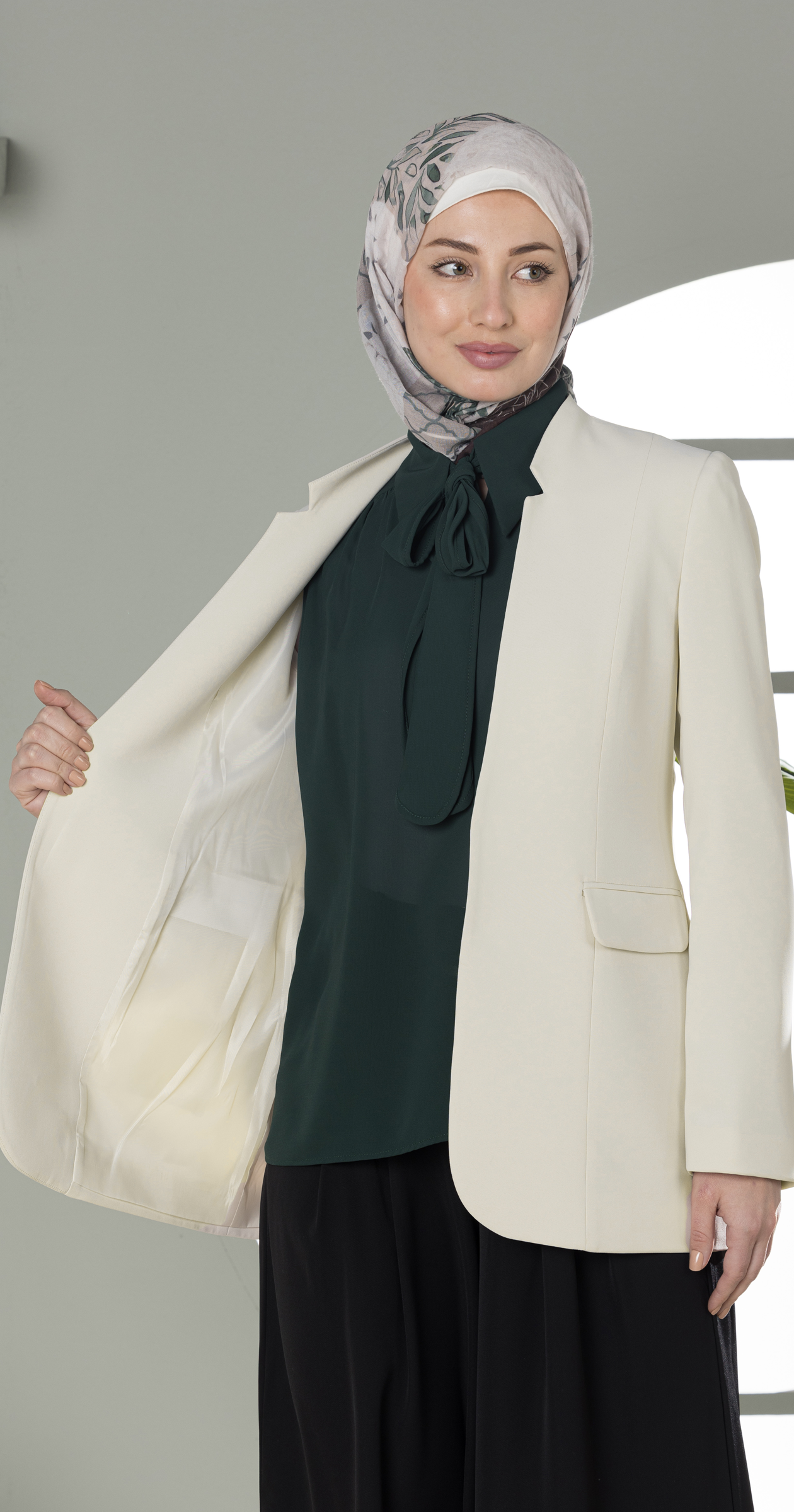 Formal Blazer-Collarless Shawl Style