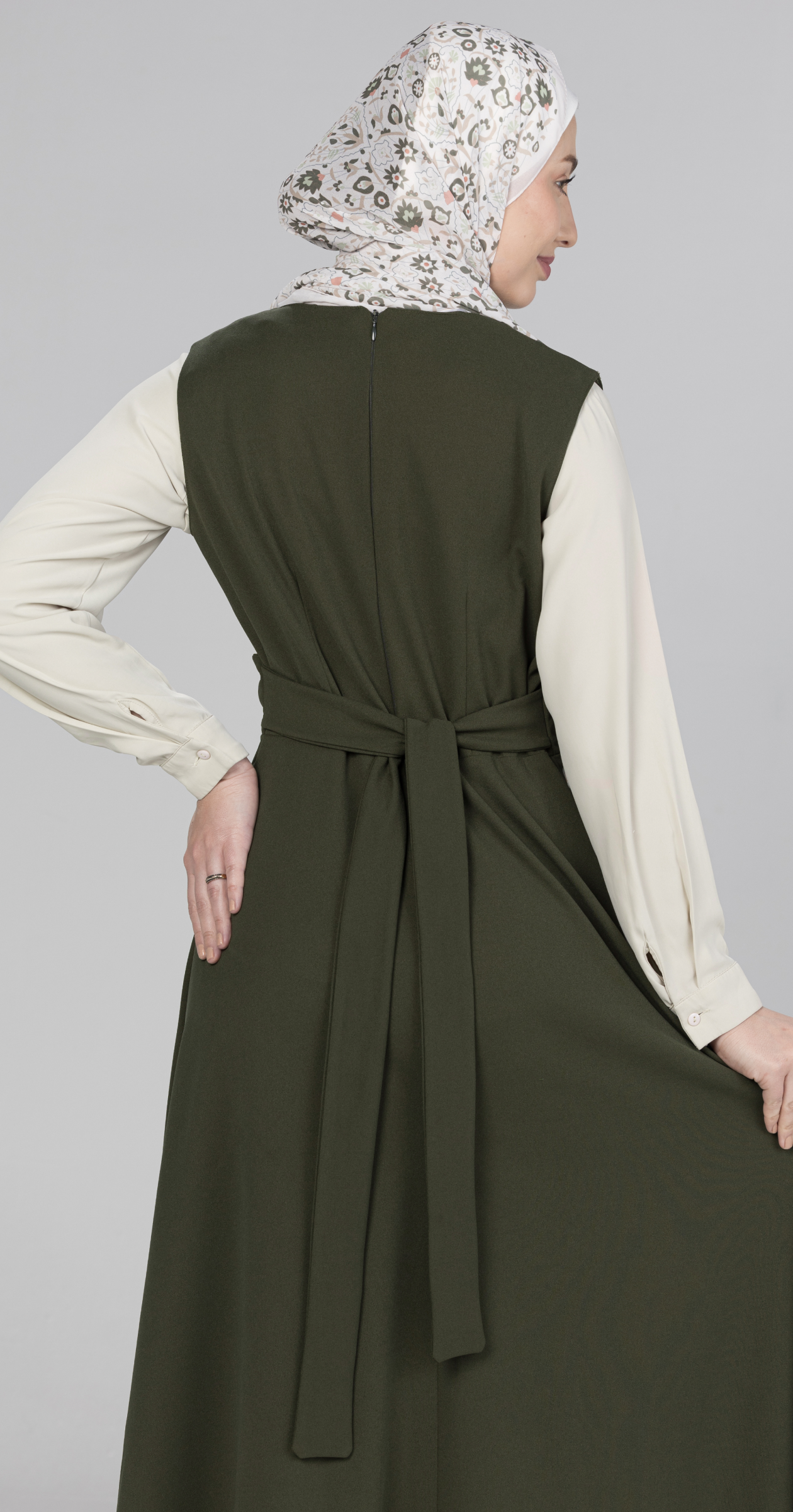 Sleeveless Flare Dress with Waist Band