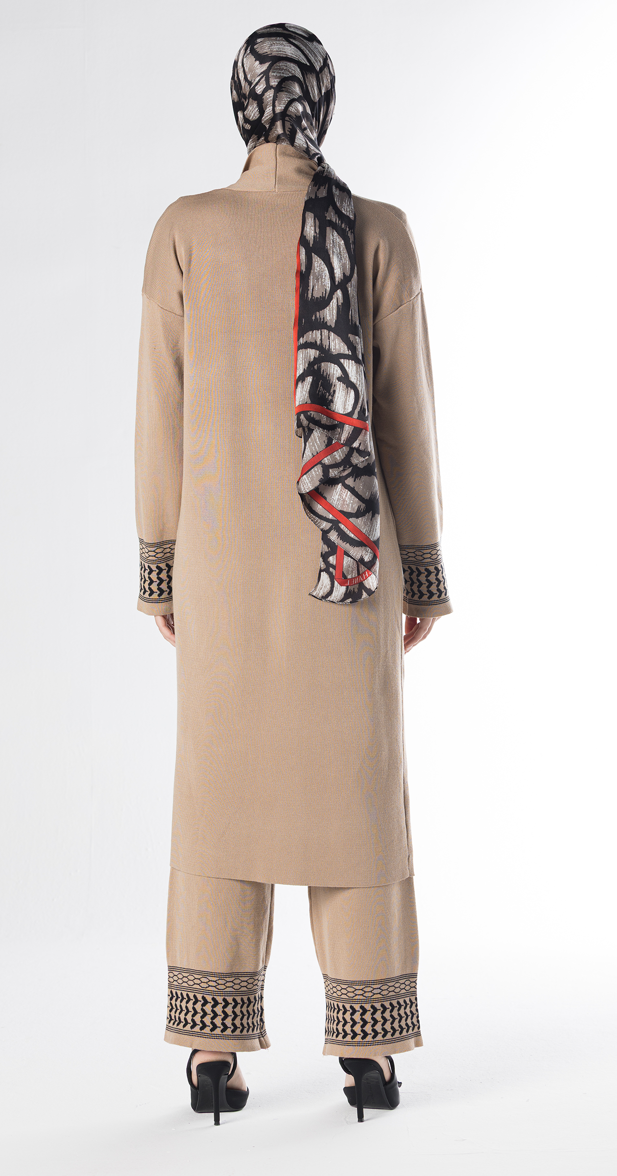 Beige Lazy Suit Long Cardigan + Wide-leg Pants/One Size