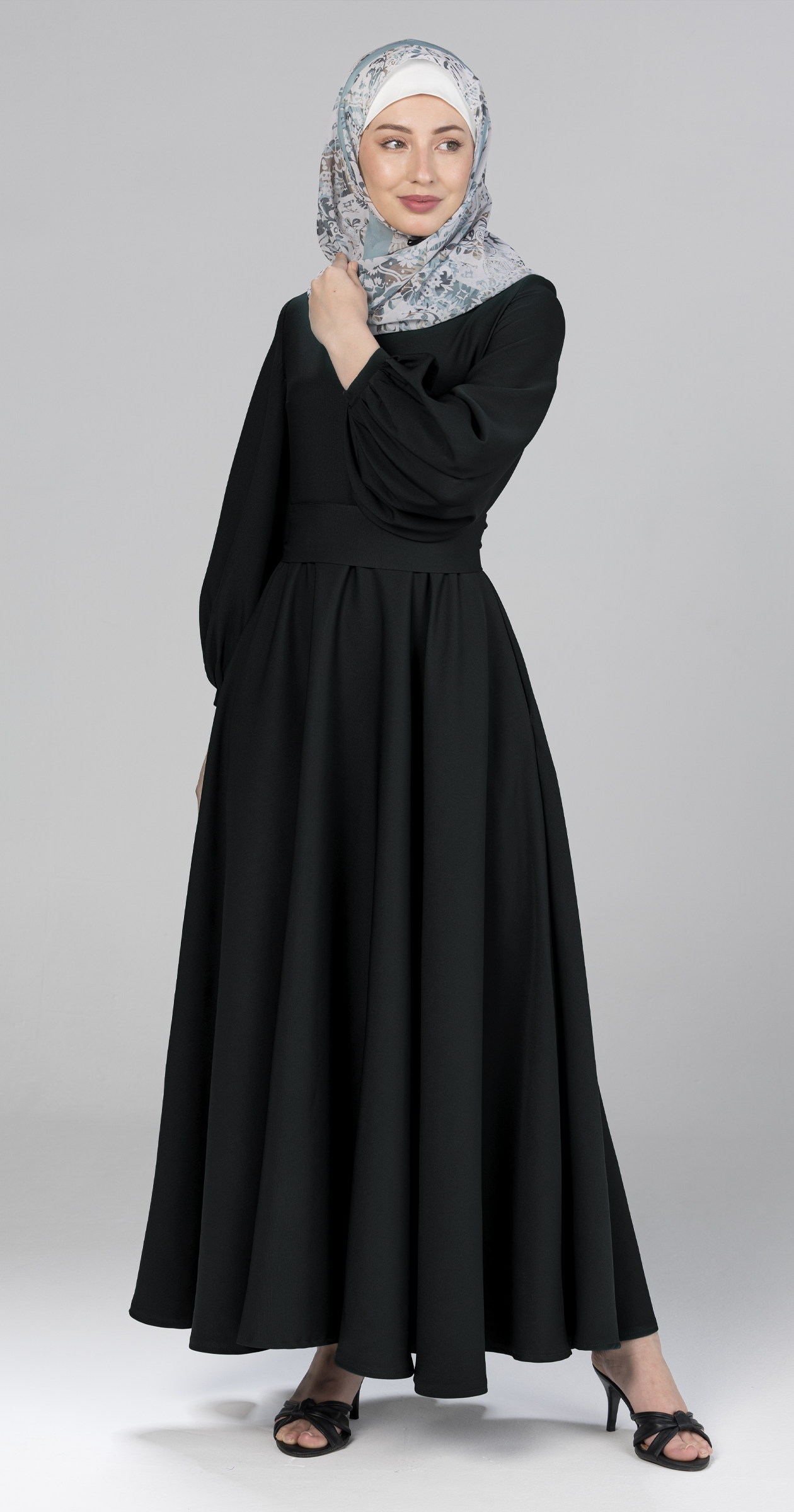 فستان ماستر بيس/بيشوب بأكمام واسعة (يستغرق التحضير من 10 إلى 15 أيام)